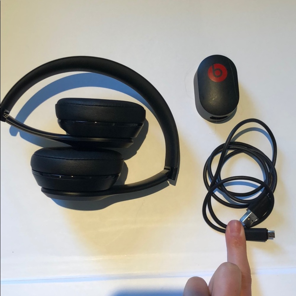 Beats Studio 3 Wireless - Picture 2 of 3
